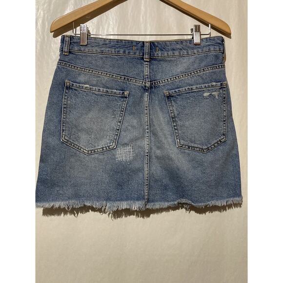 Free People Women's Denim Skirt W/ Ribbon Pearl Details Blue Size 10 Aztec Boho - Picture 6 of 6